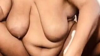 Amateur Big Boobs jerks Big Dick