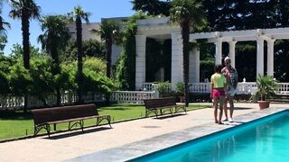 Amateur college teens give outdoor bjs