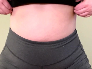 Amateur webcam girl masturbate big dildo