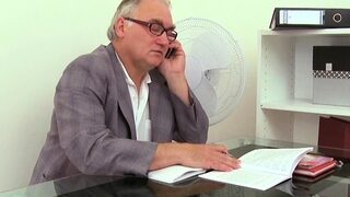 Angelic russian beauty gets shaved lovebox fucked