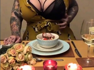 Big Boobs LauraHaze Doing Masturbation Slutcamzz