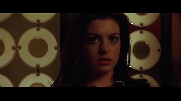 Bijou Phillips Fucked By Three Guys in Havoc