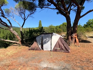 Blonde amateur enjoys the feeling of masturbating outdoors