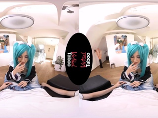 Cosplay All The Way: Sis Gets A Creampie