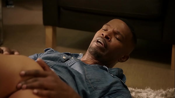 Elizabeth Ruiz – White Famous