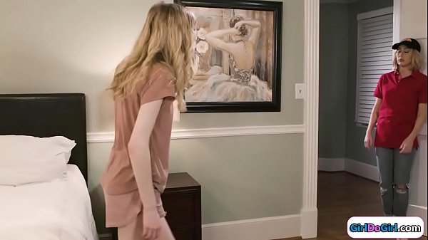 Gfs celebrate proposal with pussylicking