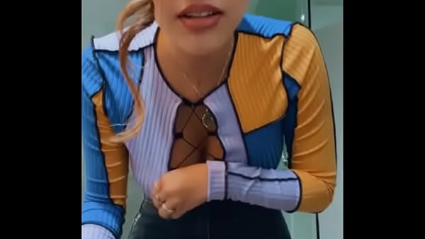 Malu Trevejo live nip slip on Instagram