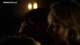 Nude Celebrities with A-Cup Boobs