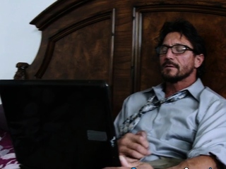 Real teen gets pussy jizzed