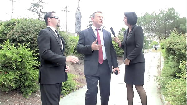 Reporter wants to fuck for celebrity