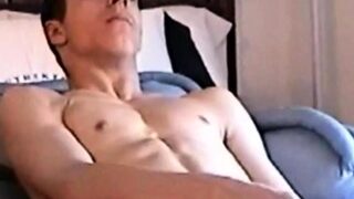 Straight stud jerking his big cock after using dickpump