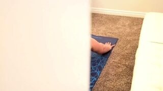 Yoga Stepmom Selah Rain Gives Jerk Off Instructions To You