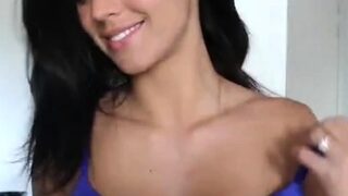 Amateur brunette ariana marie solo toying