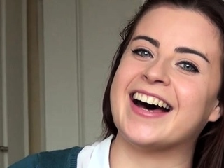 Amateur brunette sweetheart ‘s honey pot crave for rod