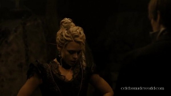 Jessica Barden – Penny Dreadful s03e02 (2016)