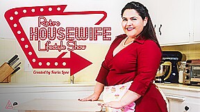 Karla Lane in Retro Housewife Lifestyle Show