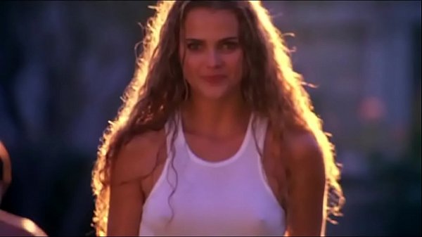 Keri Russell – Gets her top wet running through sprinklers – (uploaded by celebeclipse.com)