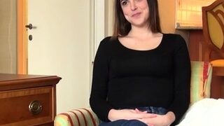 Salacious latina brunette girlfriend blows like a champ