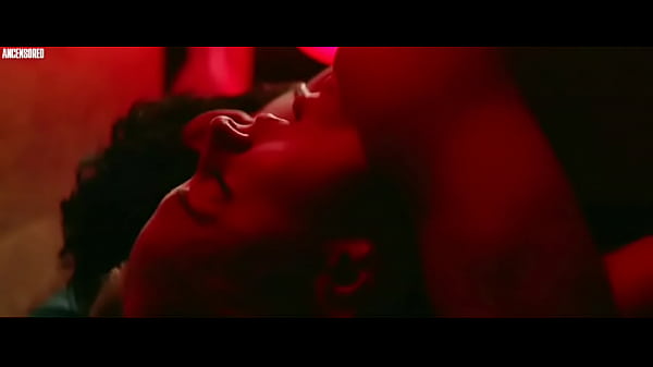 Sophie Turner Fucked (Looped