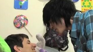 Teen boy gay sex thumbnails Mike is first to give the