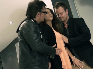 2 Guy pick up german bitch on street for anal threesome mmf