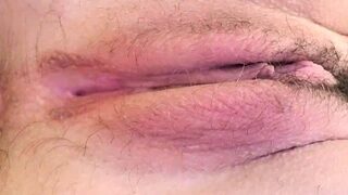 Amateur hottie solo masturbation