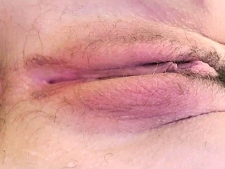 Amateur hottie solo masturbation