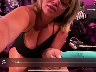 BBW with big boobs on webcam 3 gives ca