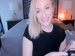 Blonde Has A Good Ass