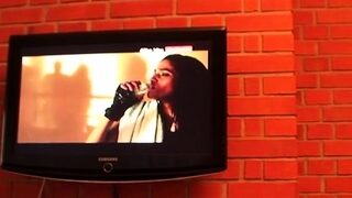 Captivating pornstar gives a hard ramrod a steamy oral sex