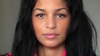 Casting agent explores the babe’s butt with his jock