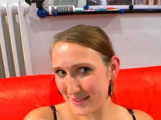 German whore julia gets cumshots and facials