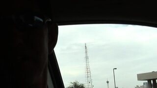 Guy and fattie are having worthwhile oral fun before camera