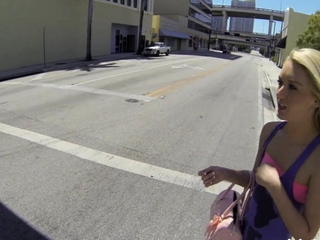 Luscious Ananta Shakti caresses big dangler