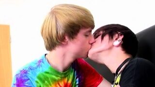 Lustful gay produces goo and really enjoys this orgasm