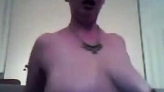 Mature busty brunette flahes her natural juicy melons