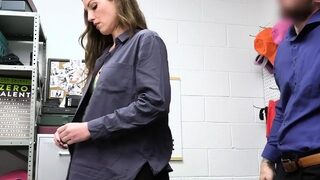 MILF thief lets a LP officer to fuck her