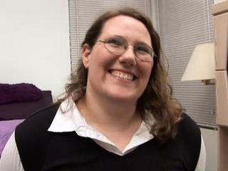 Nothing like watching this pretty plumper shed her