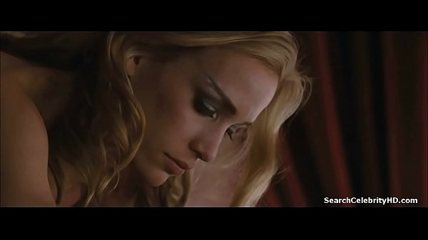 Piper Perabo in Looper 2012