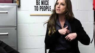 She let officer just fuck her wet muffin