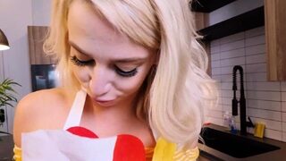 Stepdaughter the best turkey day ever