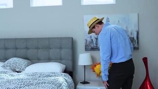 Stepsis set her sight on her stepsis bf