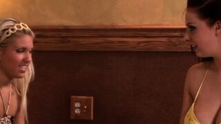 Lesbian milf facesitting and scissoring with small tits teen